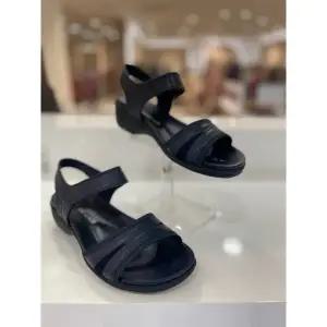 [롯데백화점]에스콰이아 여성 발편한 쿠션 스트랩 벨크로 샌들-YACMSD702