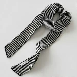 니트 스카프 여자 정장 오피스 업무용 스카프 봄 여성 매는법 니트 스카프 타이형 여름린넨 심플