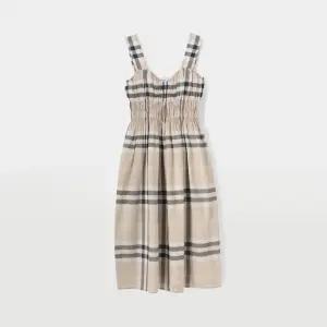 버버리 DELILAH 딜라일라 체크 민소매 원피스 80994111