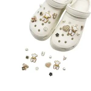 신꾸 신발 샌들 구멍슬리퍼 꾸미기 화이트퍼 곰돌세트