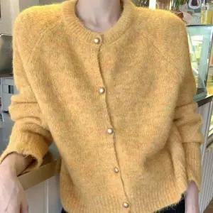 베이직 라운드넥 여성 봄 가을 클래식 데일리 가디건