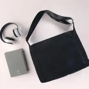 가벼운 베이직 데일리 크로스백 학생 가방