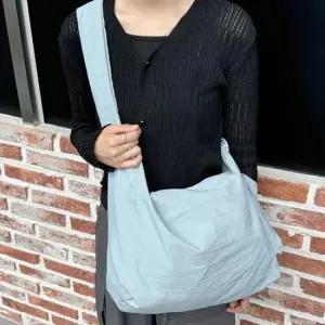 여성 바스락 빅사이즈 경량 꼬임스트랩 숄더백 데일리