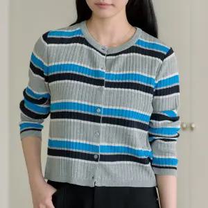 [더나무그림] 여성 슬림 스트라이프 패턴 라운드넥 니트 가디건 NCP3CD005 밀키보더CD