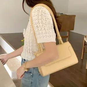 [프로셀러] 여성 노란색 숄더백 여대생 데이트룩 패션 코디 가방