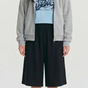 [행텐주니어]틴즈여아 6부스냅 버뮤다 팬츠 블랙100(14570-137-406-31)_DG