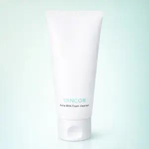 여드름성 피부완화 성분이 함유된 반코르 닥터 아크네 바하 폼 클렌저 120ml