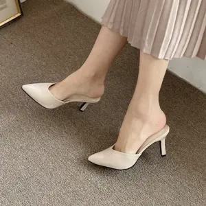 여성 스틸레토 힐 블로퍼 뮬 구두 슬리퍼 스타일신발 여자 가죽 쪼리 통굽 운동화 로퍼 여름 뮬힐 스니커즈