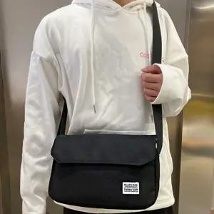 남녀 공용 캐주얼 디자인 깔끔한 패션 외출 크로스백 슬링백 메신저백 학생 미니 여권