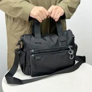 (색상 블랙)데일리 포켓 크로스백 실용성을 겸비한 여러개의 수납