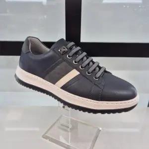 [엘칸토]엘칸토 HC11 소가죽 남성화 M7H8U4J1359 (48236841)