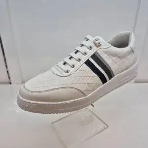 [엘칸토]엘칸토 HC11 소가죽 남성 스니커즈 K6H9U51J339 (48358786)