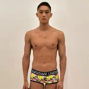 레몬슈가 남자 숏사각 수영복 K682923 실내수영용 잇템