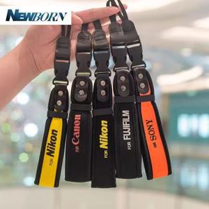 카메라 손목 핸드 스트랩 그립 프렌 퀵릴리즈 손목 밴드  a6000 a6300 a5000 니콘 Z8 캐논 EOS 5D 90D 후지