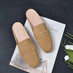 [오노마] ONM 여성 발편한 스웨이드 고급 블로퍼 뮬 스퀘어토 로퍼