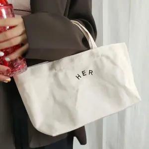 [라일리] Rly 레터링 포인트 미니 토트백 핸드백 데일리 패션가방