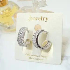 [라일리의류] Rly 블링블링 글램 큐빅 원터치 링귀걸이