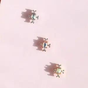 [라일리의류] Rly 천국의 문 이너컨츠 아웃컨츠 십자가 피어싱(1ea)