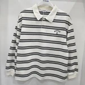 [에꼴리에]루즈핏 멀티 스트라이프 카라티(26A5402)_US