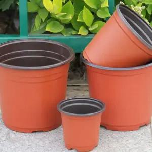 원예용 플라스틱 화분 열다섯센티 원형 모종 재배 용기 정원 텃밭 베란다 실내