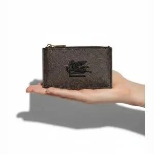 MUST IT_ 25FW 페가소 페이즐리 카드 홀더 MP2E0002AA012 M0019)