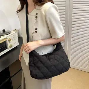 [오너클랜]WL 데일리 여성 크로스 백 여행 휴대폰 가방 블랙 폰가방