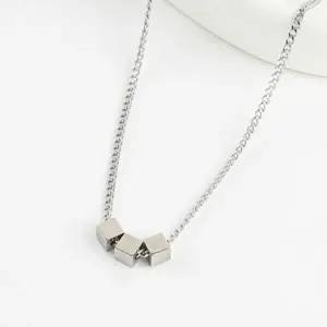 [하프클럽/]여자 큐브 써지컬 실버 체인 단품 모던 목걸이