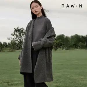 로우앤 프리미에르 폭스블렌딩 하프 니트코트 1종[런칭 가격 299.900원]
