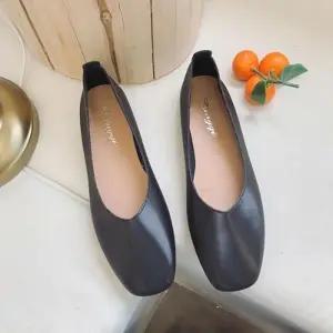 [오노마] ONM 여성플랫슈즈 플랫단화 코디 컴포트화 슬립온 가을