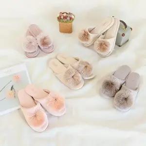 [라일리의류] Rly 홈 오피스 층간소음방지 쿠션 밍크방울 슬리퍼 LS610