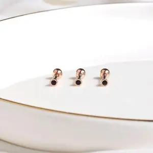 [라일리의류] Rly (낱개판매) 컬러칙촉 귓바퀴 헬릭스 블랙 피어싱