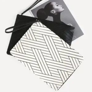 여성 기하패턴 슬림 클러치백 스타일리시 파우치백