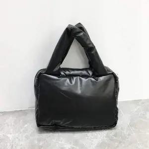 WL 여성 가벼운 패딩 토트 백 데일리 손 가방 블랙 여성데일리토트백