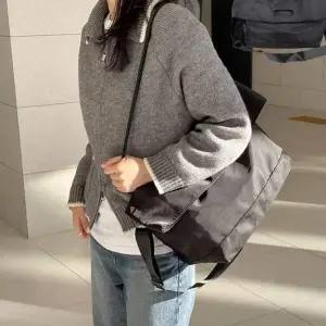 [에이치플러스몰]WL 가방 깔끔하고 모던한 디자인으로 어떤 룩에도 자연스럽게