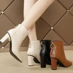 여성 앵클 디자인 지퍼 가죽 사각 부츠 CH885N