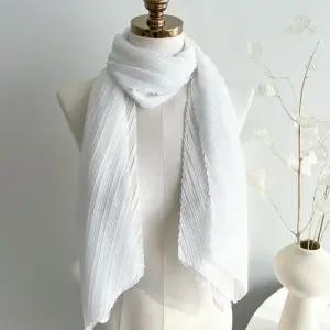 주름 무지 스카프 간절기 플리츠 봄 여름 가을 롱 여성 여자 단색 화이트 블랙 코디이지