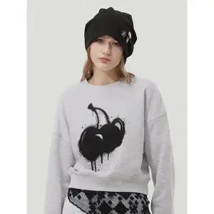 [키르시](대전신세계)멜팅 체리 프린트 크롭 스웨트셔츠 [멜란지 그레이]