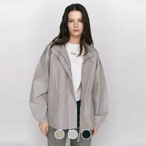 여성 간절기 오버핏 나일론 코팅 바람막이 자켓 375512 354627