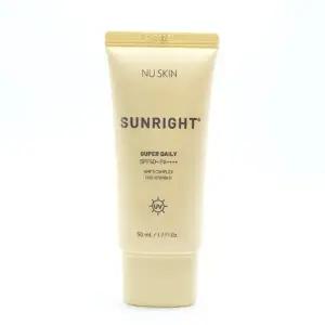 뉴스킨 선크림 수분촉촉 선라이트 수퍼 데일리 SPF50 50ml