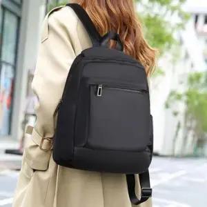 오피스 패션 코디 블랙 백팩 데이트 나들이 여행 가방