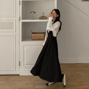 [가성비데일리템] 청순단아 딥브이넥 원피스