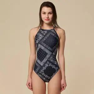 랠리 여자 원피스 수영복 Y181000 반팔수영복 20대여성