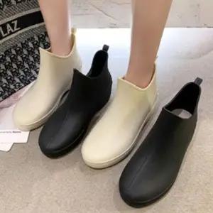 발목신발 편한 장화우비슈즈 패션레인부츠 미니멀깔끔장화 여자패션스타일룩