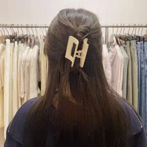 스퀘어 헤어 집게핀