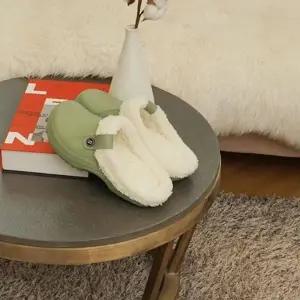 푹신한 겨울 방한 슬리퍼 따뜻한 털 실내화 사무실 거실화
