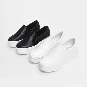 국내제작 키높이슬립온 블랙 화이트 2컬러 여성운동화
