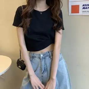 크롭 여자여름티셔츠 여름데일리룩 여자크롭티 여자티셔츠 반팔티셔츠