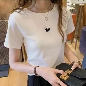 여자여름반팔티 여름 여자빅사이즈반팔티 여자기본반팔티 세미크롭 여성