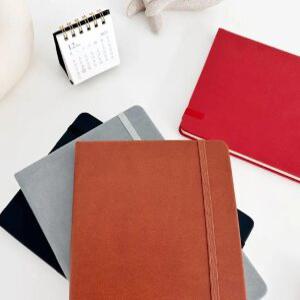 A5 가죽 하드커버 고무줄 밴딩형 만년노트 사무용 학생용 북마크 라인 다이어리 줄노트