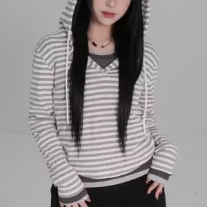 [라일리여성의류] Rly 줄무늬 패턴 스트라이프 모자 티셔츠 핏라인 긴팔